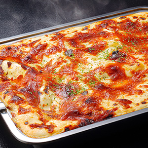 ホテルグリーングリーンのバイキング こんがりと焼き目の入ったチーズたっぷりのグラタン